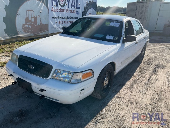 2010 Ford Crown Victoria 4-Door Police Cruiser