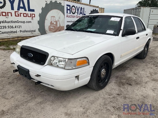 2010 Ford Crown Victoria 4-Door Police Cruiser