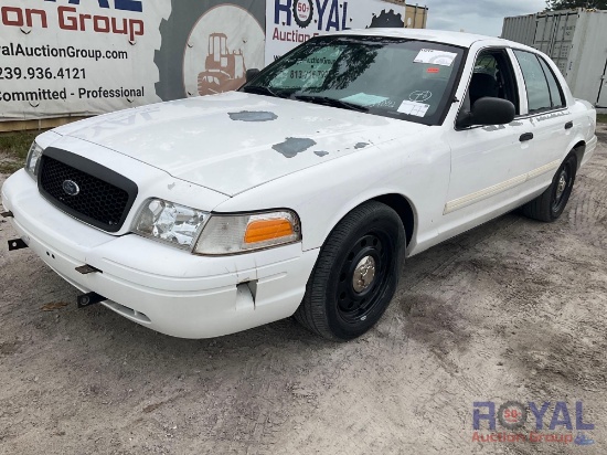 2010 Ford Crown Victoria 4-Door Police Cruiser