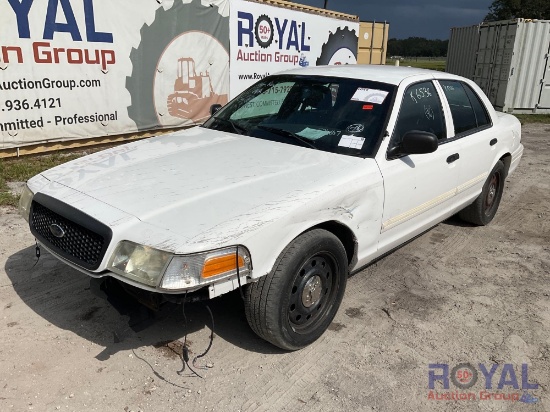 2010 Ford Crown Victoria 4-Door Police Cruiser