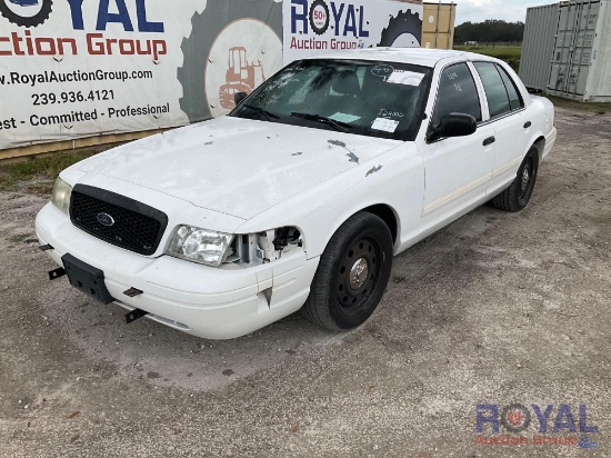 2010 Ford Crown Victoria 4-Door Police Cruiser