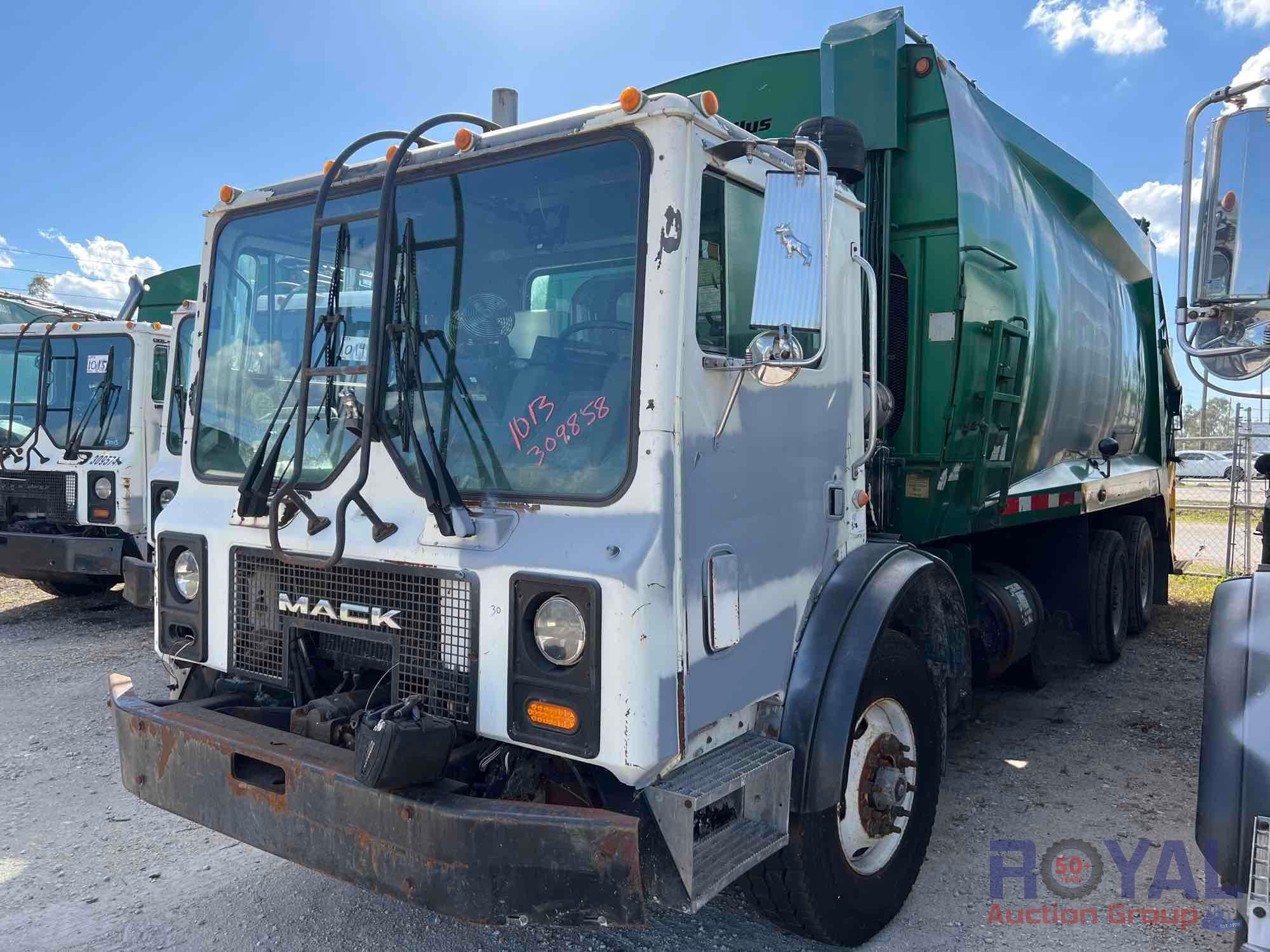 中古メック2台 2006 Mack MR688S McNeilus 3213 Rear Loader | Proxibid