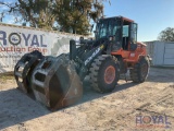 2019 Doosan DL250-5 Articulated Wheel Loader with Grapple Bucket