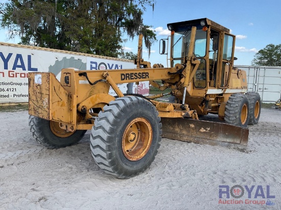 Dresser 830 Articulated Motor Grader