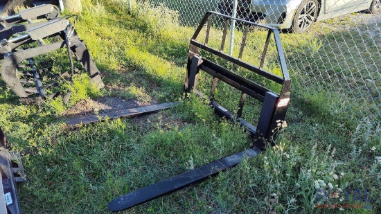 2023 48in Kivel Pallet Fork Attachment