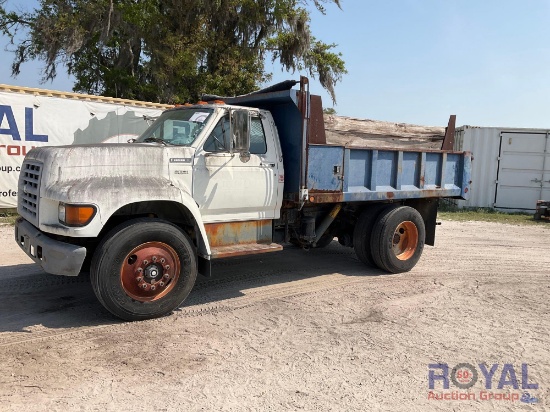 1997 Ford F800 Dump Truck