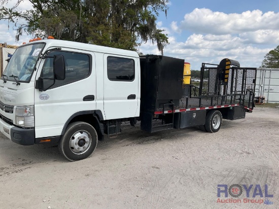 2015 Mitsubishi Fuso Crew Cab Lawncare 18ft Flatbed Truck