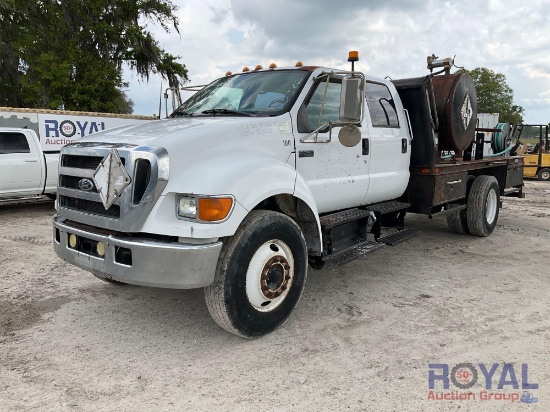 2005 Ford F-750 Flat Bed Truck