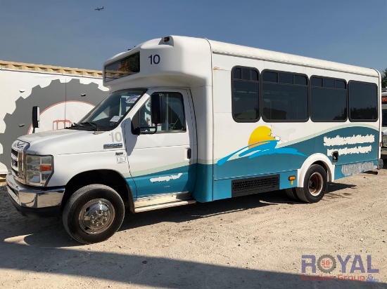 2016 Ford E450 Passenger Shuttle Bus
