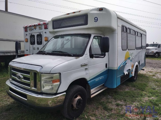 2016 Ford E450 Passenger Shuttle Bus