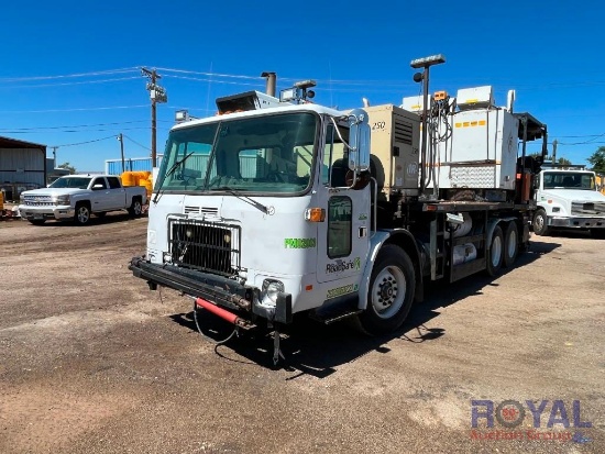 2000 Volvo WXII Roadway Paint Striping Truck