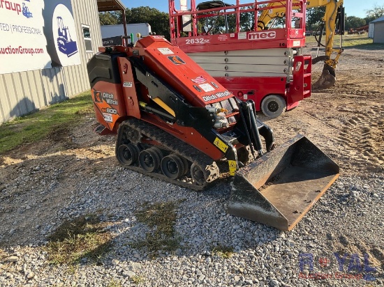 2020 Ditch Witch SK600 Stand on Skid Steer