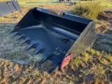 Unused 72 inch Vernig Heavy Duty Skid Steer Bucket