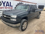 2004 Chevrolet Silverado Crew Cab 4x4 Pickup Truck