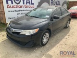 2014 Toyota Camry Hybrid Sedan