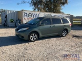 2011 Toyota Sienna Mini Van