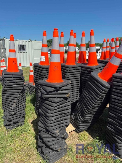 225 DOT Traffic Cones