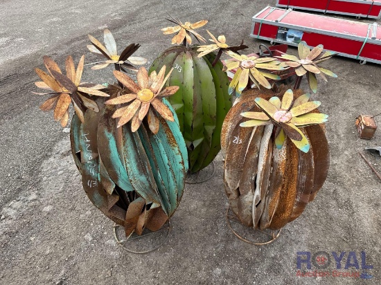 3 Metal Flowerpot Artwork