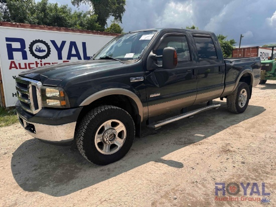 2006 Ford F-350 4x4 Crew Cab Pickup Truck