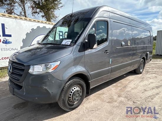 2022 Mercedes-Benz Sprinter 4500 Modified Food Catering Van
