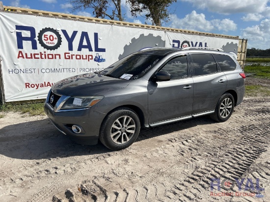 2016 Nissan Pathfinder SV SUV