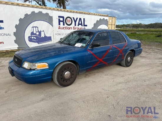 2005 Ford Crown Victoria Sedan