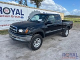 2000 Toyota Tundra SR5 Ext. Cab Pickup Truck