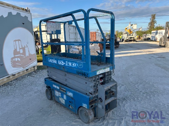 2018 Genie GS-1930 19FT Scissor Lift