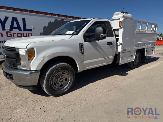 2017 Ford F-350 Service Truck w/ Lift Gate