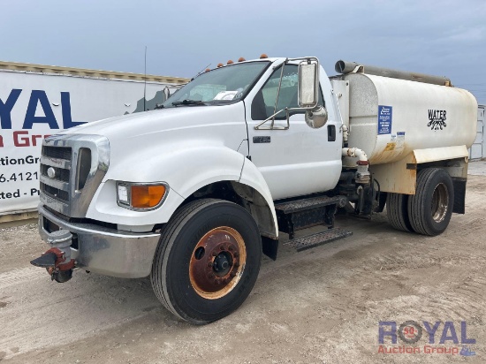 2006 Ford F750 4000 Gallon Water Truck