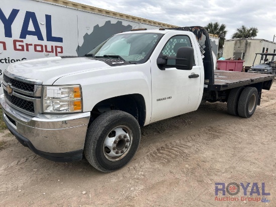 2013 Chevrolet Silverado 3500HD 2 Door Flatbed Truck