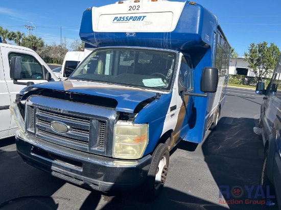 2015 Ford E-450 Super Duty