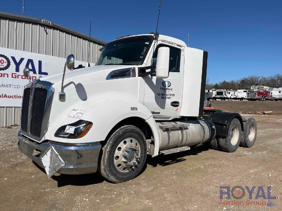 2015 Kenworth T680 T/A Day Cab Truck Tractor