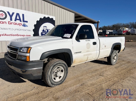 2006 Chevrolet Silverado 2500 Pickup Truck