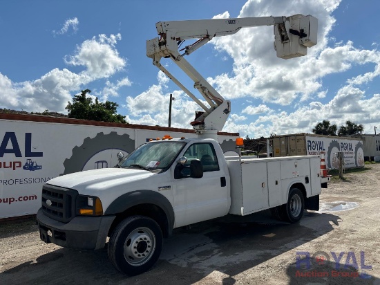 2005 Ford F-450 Versalift Bucket Truck