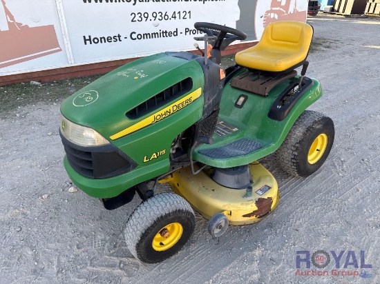 2010 John Deere LA115 Commercial Mower
