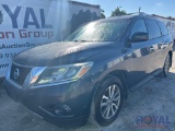 2013 Nissan Pathfinder AWD SUV