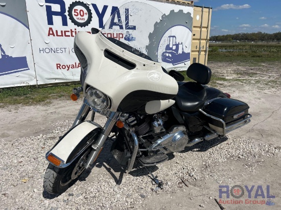 2017 Harley-Davidson FLHTP Police Electra Glide Motorcycle