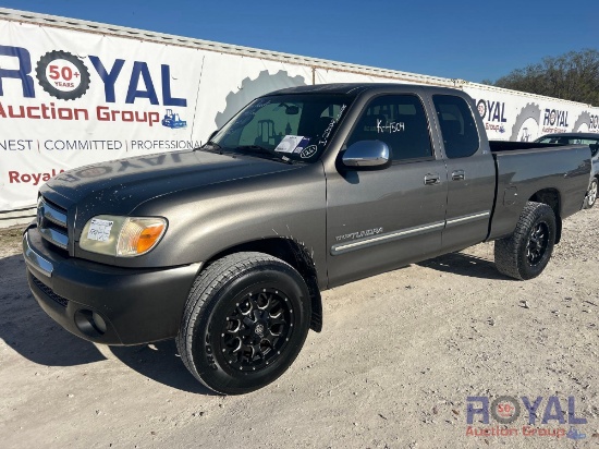 2006 Toyota Tundra Ext. Cab Pickup Truck