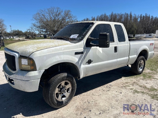 2007 Ford F250 4x4 Extended Cab Pickup Truck