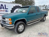 1995 Chevrolet K1500 4x4 Ext. Cab Pickup Truck