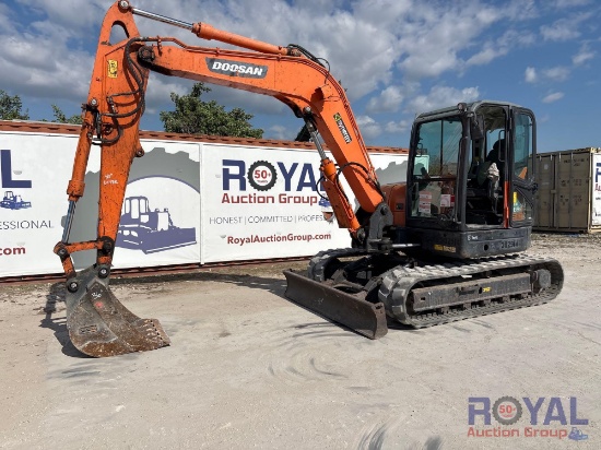 2018 Doosan DX85R-3 Midi Excavator