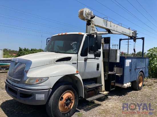 2010 International 4400 National Crane 300C Crane Truck
