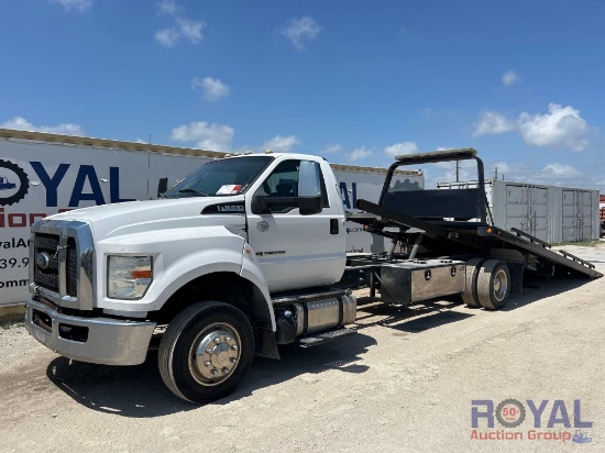 2016 Ford F-650 Rollback Truck