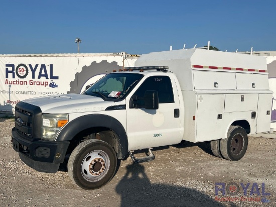 2015 Ford F-550 Enclosed Service Truck