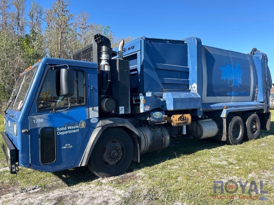 2014 Crane Carrier Low Entry New Way 31Yd Side Loader Garbage Truck