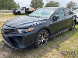 2020 Toyota Camry Hybrid Sedan
