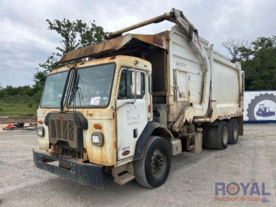 2019 Peterbilt 520 T/A Heil V-1702 28Yd Front Loader Garbage Truck