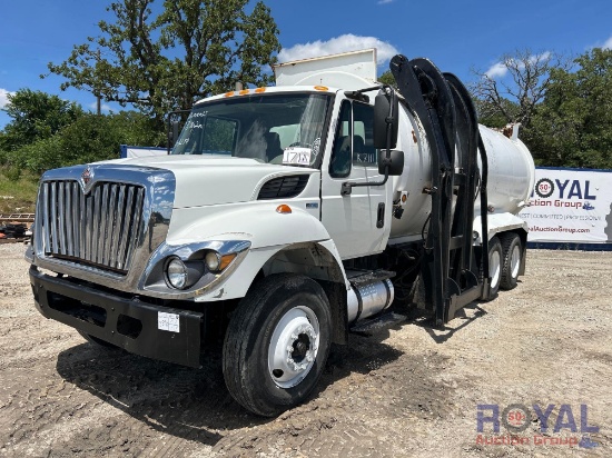 2012 International WorkStar 7400 T/A Garbage Truck