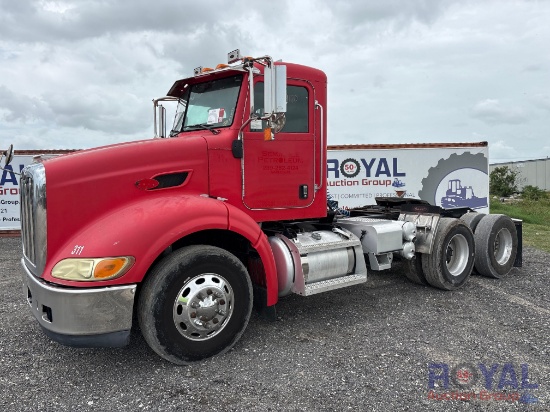 2009 Peterbilt 384 T/A Wet Kit Day Cab Truck Tractor